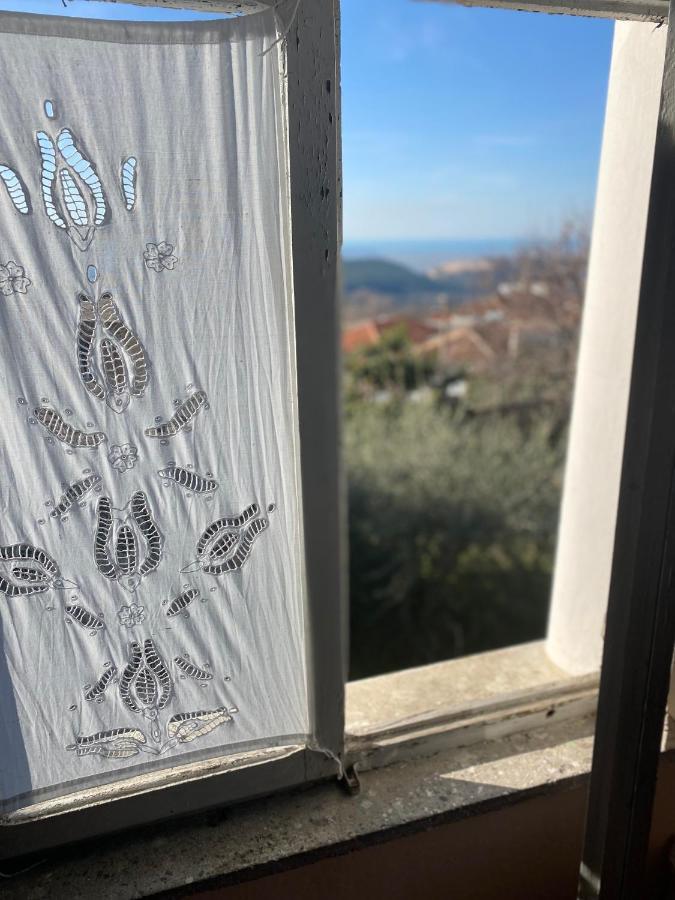 Vila Llulla Krujë Exterior foto